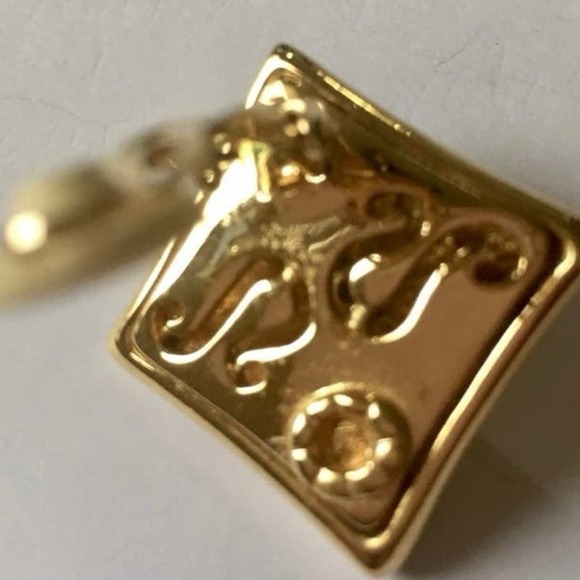 Swarovski Vintage Swan Square Gold Tone Rhinestone Clip On Earrings - Picture 7 of 16